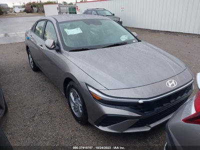 Hyundai Elantra 2024
