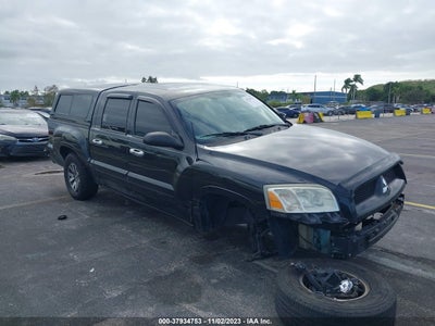 Mitsubishi Raider 2008