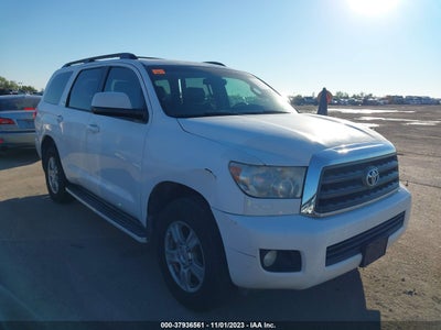 Toyota Sequoia 2010