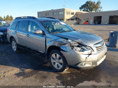 Subaru Outback 2011