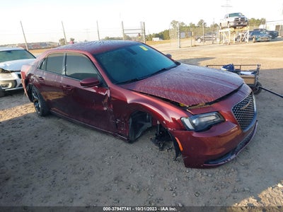 Chrysler 300 2021
