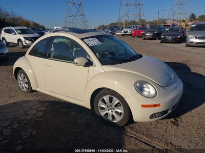 Volkswagen New beetle 2010