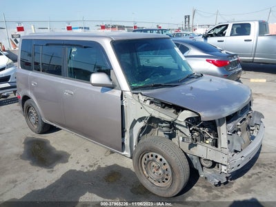 Scion Xb 2005