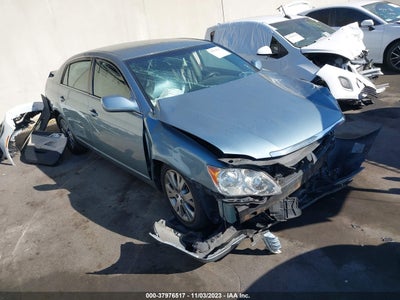 Toyota Avalon 2008