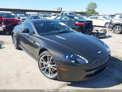 Aston martin V8 vantage 2010