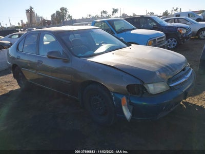 Nissan Altima 1999