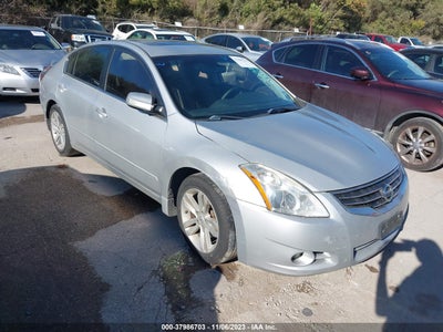 Nissan Altima 2012