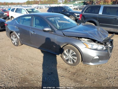 Nissan Altima 2020