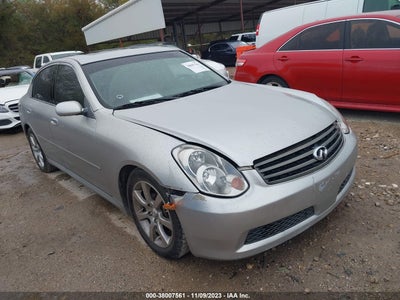 Infiniti G35 sedan 2005
