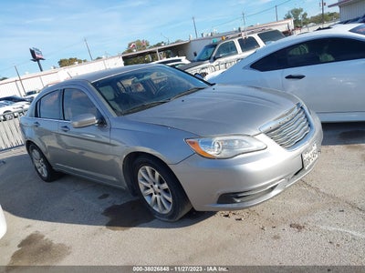 Chrysler 200 2013