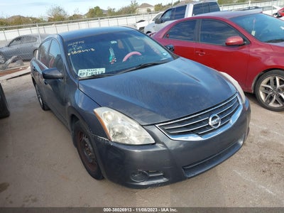Nissan Altima 2010
