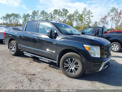 Nissan Titan 2022