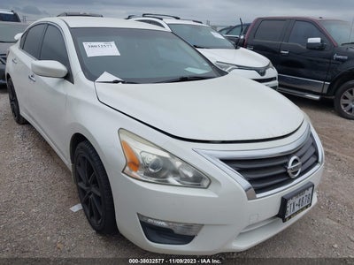 Nissan Altima 2015