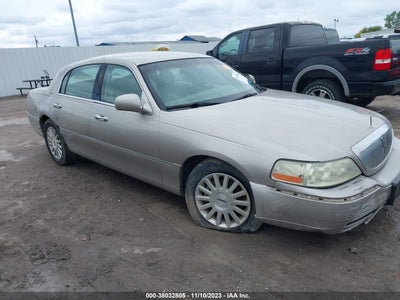 Lincoln Town car 2003