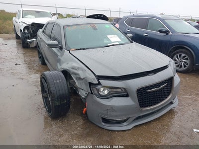 Chrysler 300 2019