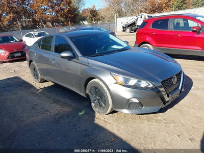 Nissan Altima 2020