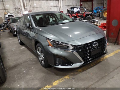 Nissan Altima 2024