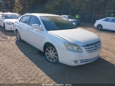 Toyota Avalon 2005