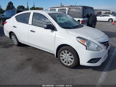 Nissan Versa 2015