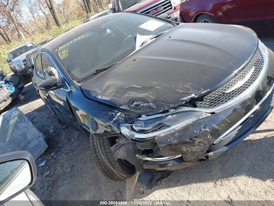Chrysler 200 2015