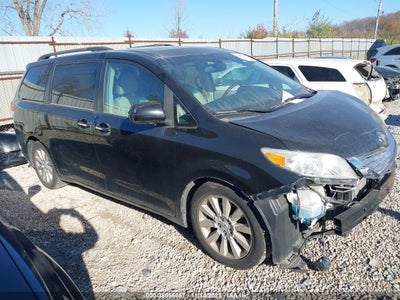 Toyota Sienna 2011