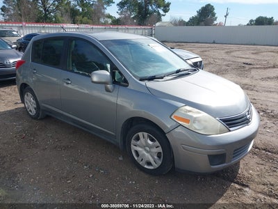 Nissan Versa 2011