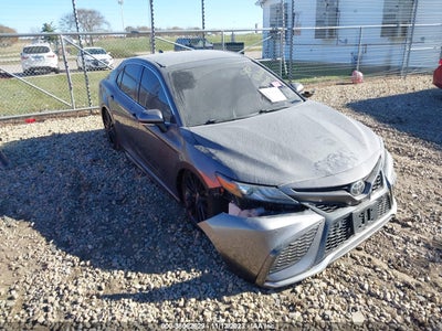 Toyota Camry 2021