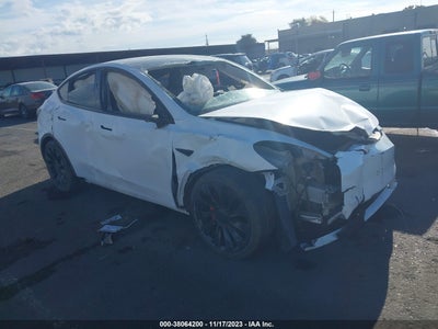 Tesla Model y 2021