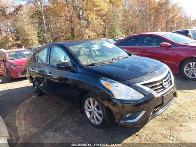 Nissan Versa 2015