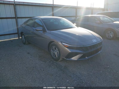 Hyundai Elantra 2024