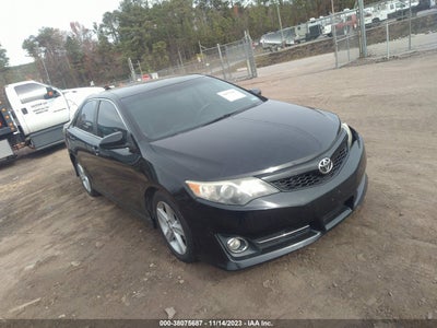 Toyota Camry 2014