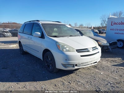 Toyota Sienna 2004