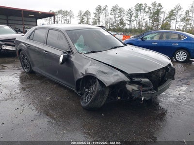 Chrysler 300 2019