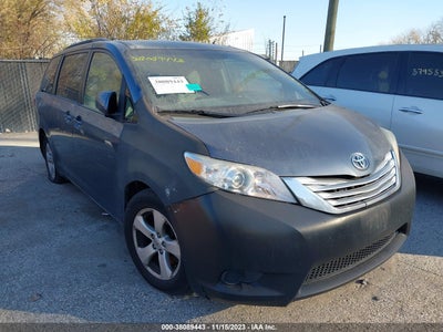 Toyota Sienna 2015