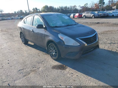 Nissan Versa 2015