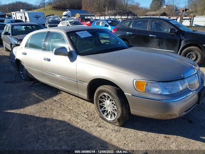 Lincoln Town car 2000