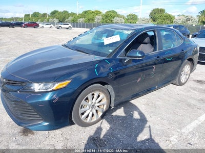 Toyota Camry 2019
