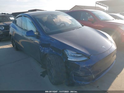 Tesla Model y 2023