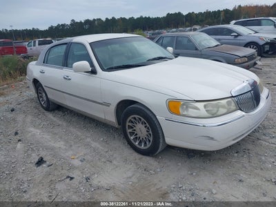 Lincoln Town car 2000