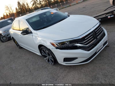 Volkswagen Passat 2021