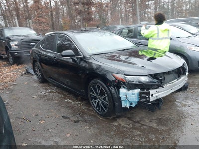 Toyota Camry 2022