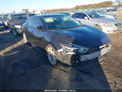 NISSAN MAXIMA 2016