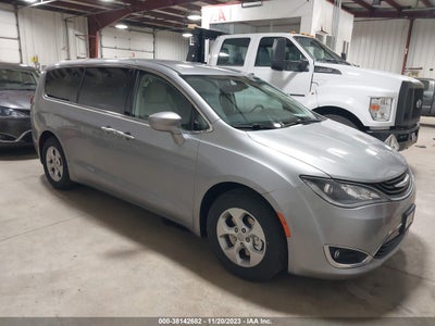 Chrysler Pacifica 2017