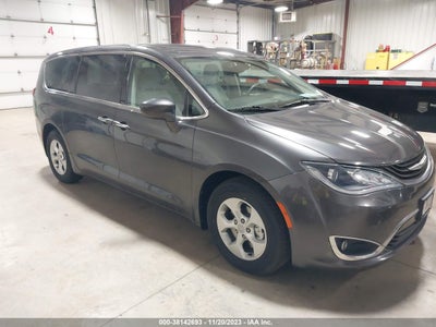 Chrysler Pacifica 2017