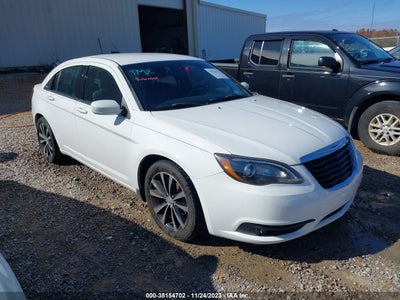 Chrysler 200 2013