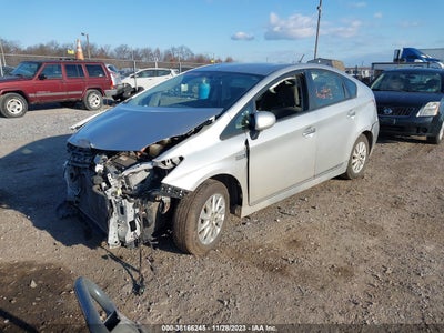 Toyota Prius plug-in 2013
