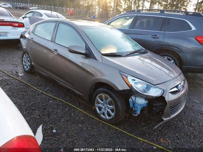 Hyundai Accent 2012