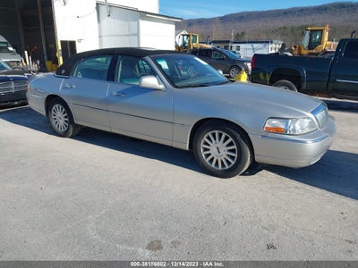 Lincoln Town car 2003