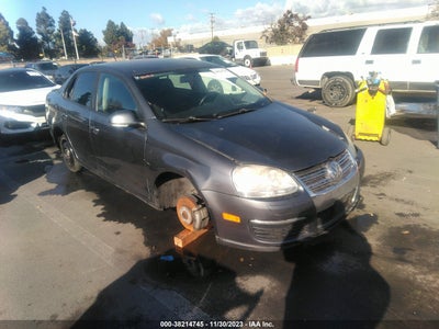 VOLKSWAGEN JETTA 2010