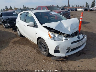 Toyota Prius c 2014